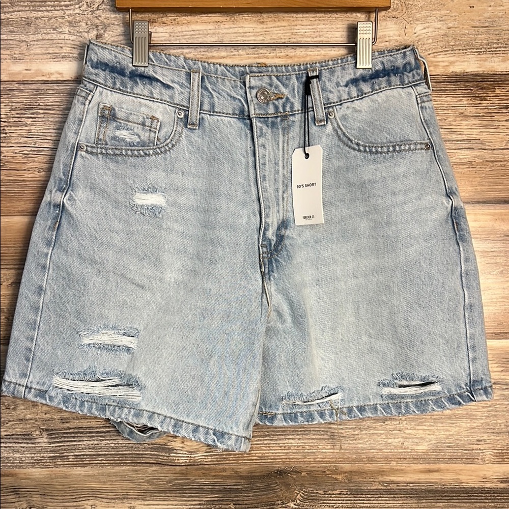 Forever 21 Women's 90's Short Light Wash New!